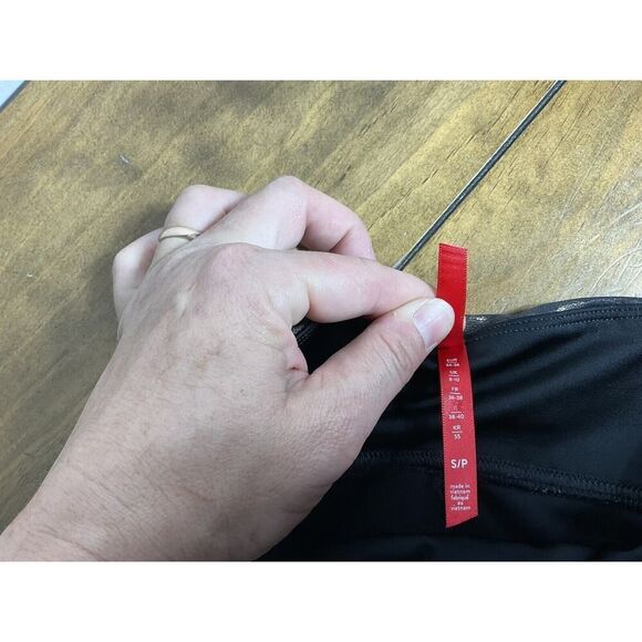 Spanx Gold & Black Faux Leather Leopard Print Leggings Mid Rise Size Small - Picture 4 of 8